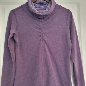 Lululemon Reversible Sweatshirt Size 8